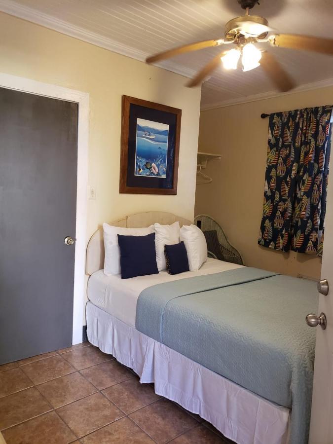 Midtown Guest House Σαρλότ Αμαλί Εξωτερικό φωτογραφία